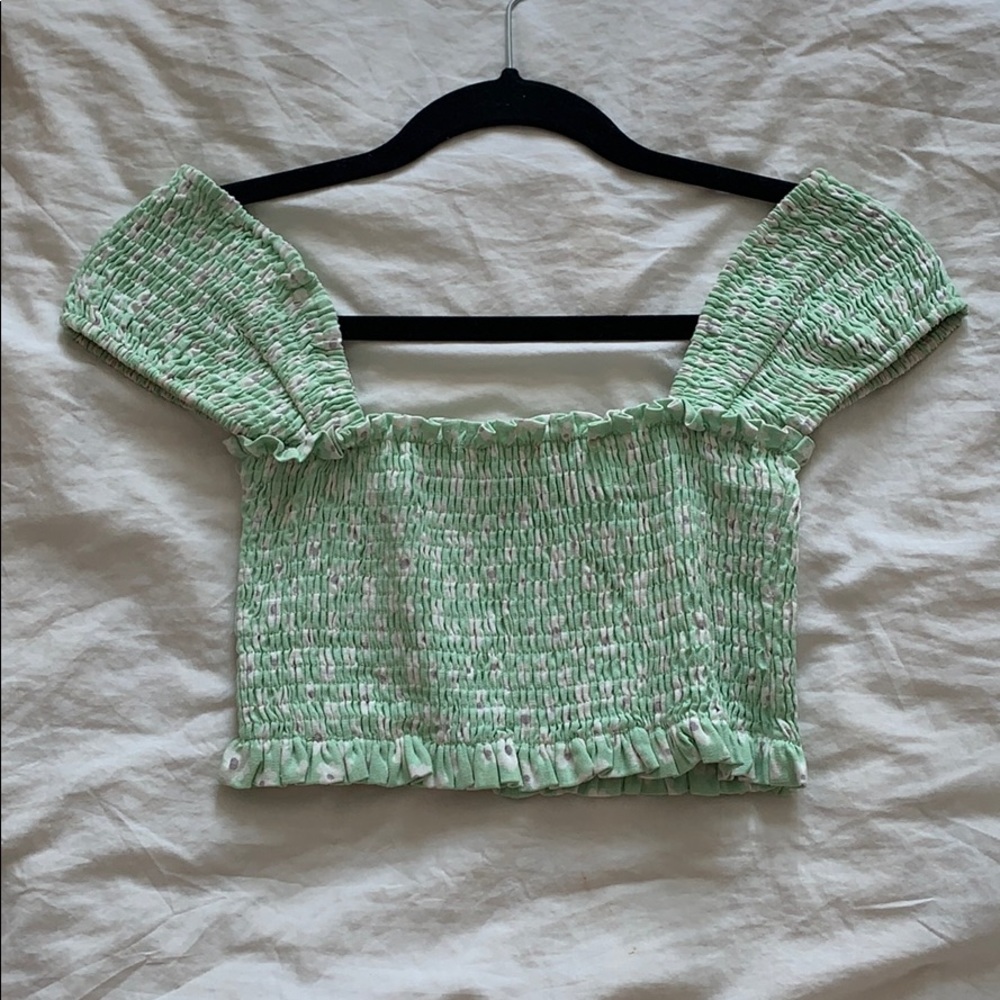 grean crop top